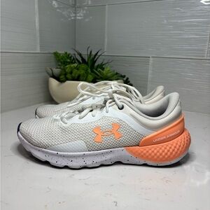 Under Armour Charged Rogue 3 Running Shoes White Peach Speckled Sz 7.5
